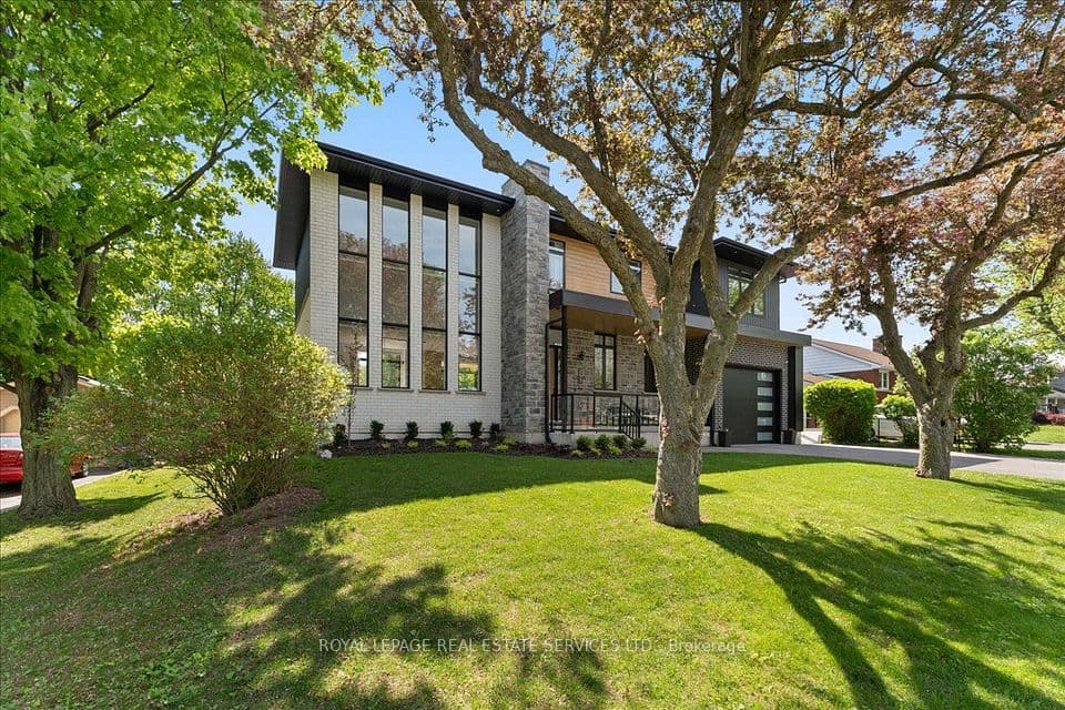 251 Aldercrest Avenue, Hamilton, ON L9B 1L7 – photo 3