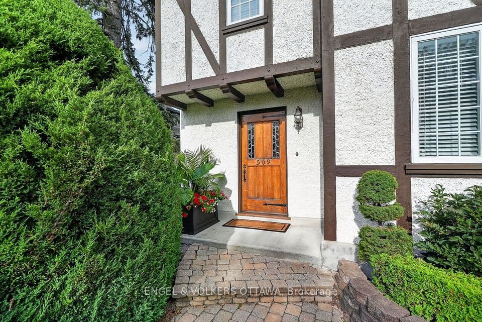509 Island Park Drive, Tunneys Pasture and Ottawa West, ON K1Y 0B4 – photo 3