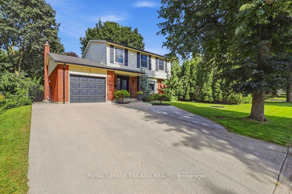 32 HUNTER WOODS Crescent, London South, ON N6J 2B1 – photo 2