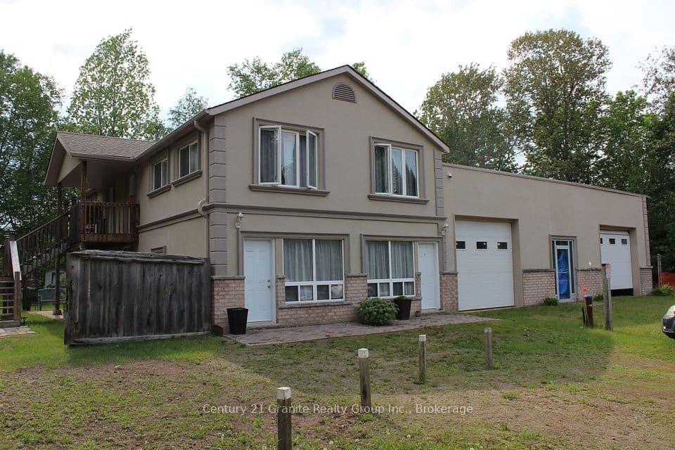 15661 Highway 35 Highway, Algonquin Highlands, ON K0M 1J2 – main photo