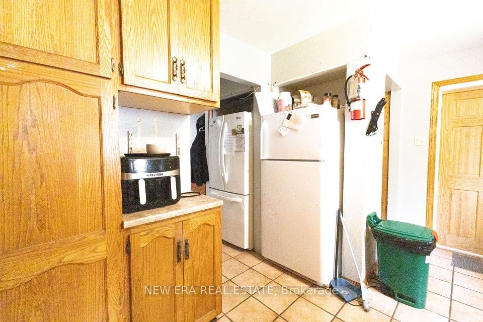 58 Amherst Drive, Kitchener, ON N2P 1C9 – photo 2
