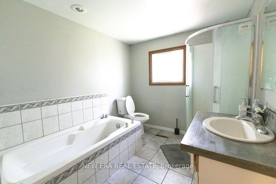58 Amherst Drive, Kitchener, ON N2P 1C9 – photo 3