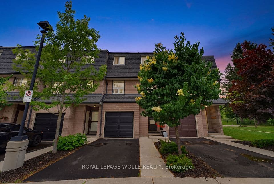 138 Blackhorne Drive 4, Kitchener, ON N2E 1Z3 – photo 2
