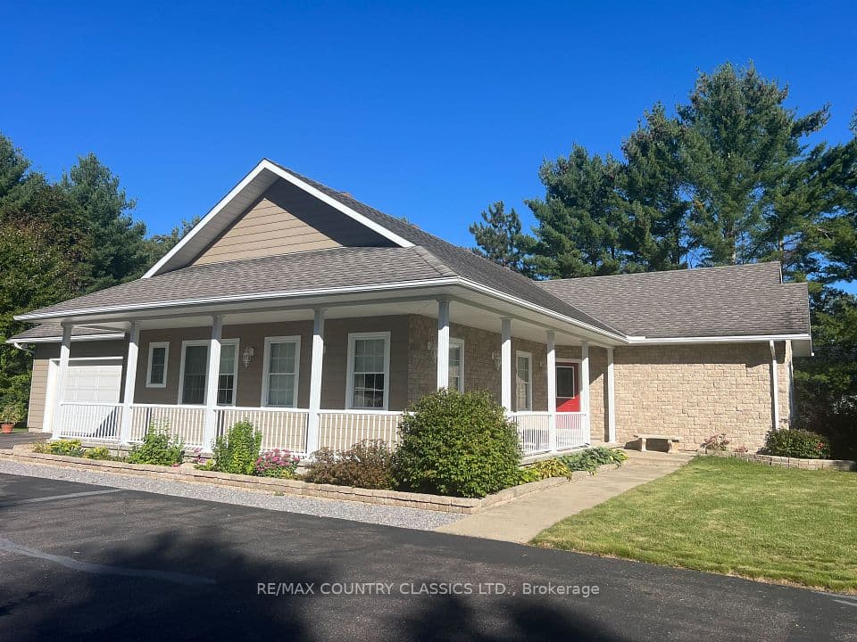 18 Wilson Lane, Hastings Highlands, ON K0L 1C0 – main photo