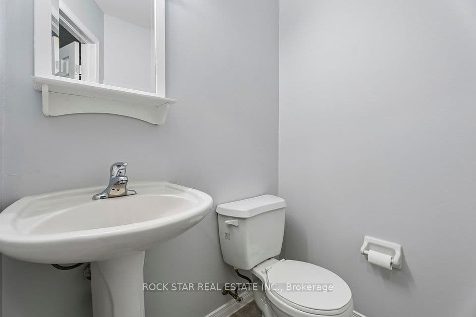 1860 Upper Gage Avenue 3, Hamilton, ON L8W 3Y6 – photo 3