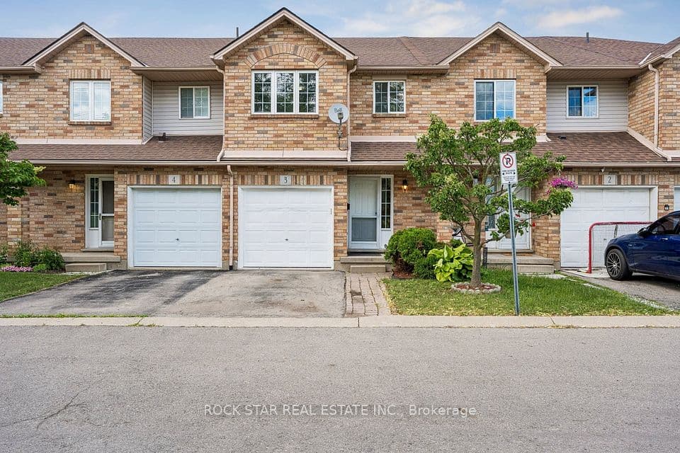 1860 Upper Gage Avenue 3, Hamilton, ON L8W 3Y6 – main photo