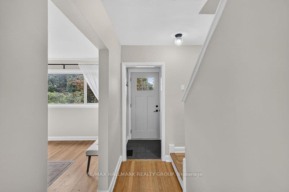 1213 Emperor Avenue, Carlington - Central Park, ON K1Z 8C3 – photo 2