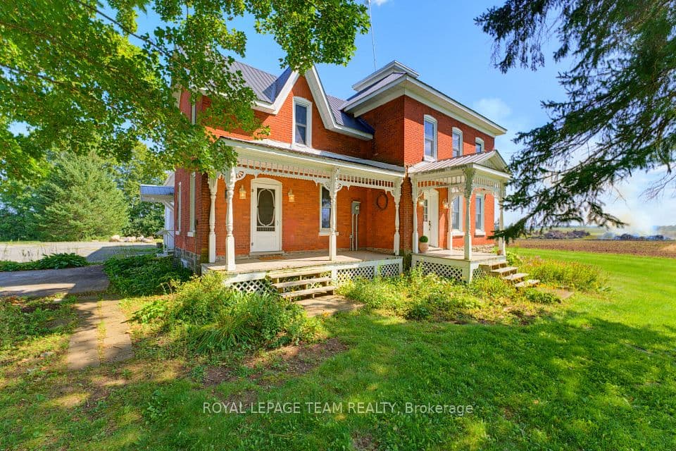 217 Groveton Road, Edwardsburgh/Cardinal, ON K0E 1X0 – main photo