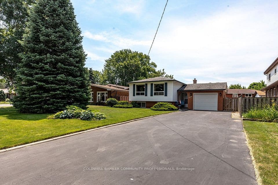 409 Mohawk Road W, Hamilton, ON L9C 1W5 – photo 2