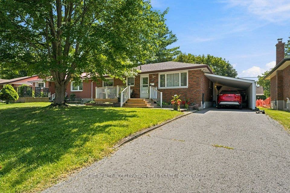 210 Union Street, Greater Napanee, ON K7R 2W6 – main photo