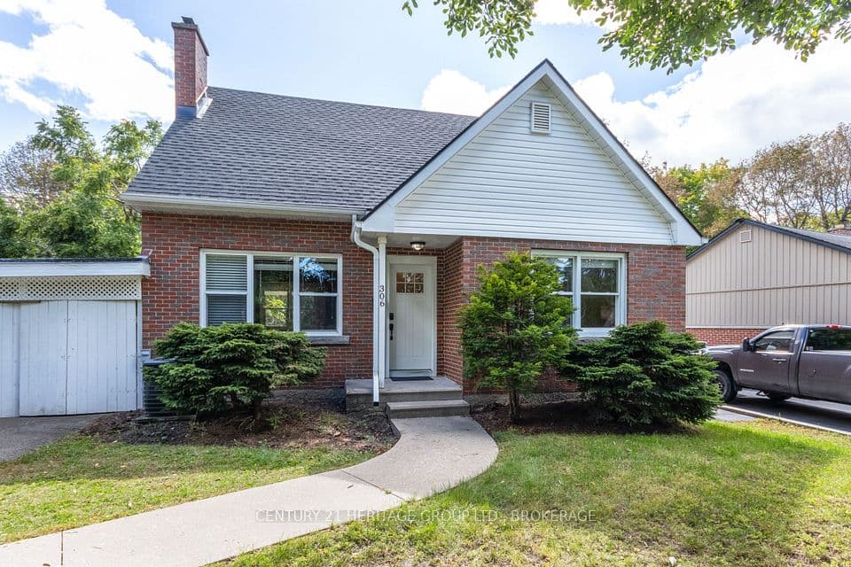 306 Glengarry Road, Kingston, ON K7M 3J9 – main photo