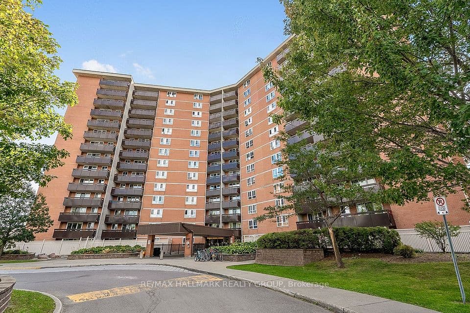 2000 JASMINE Crescent 705, Beacon Hill North - South and Area, ON K1J 8K4 – main photo