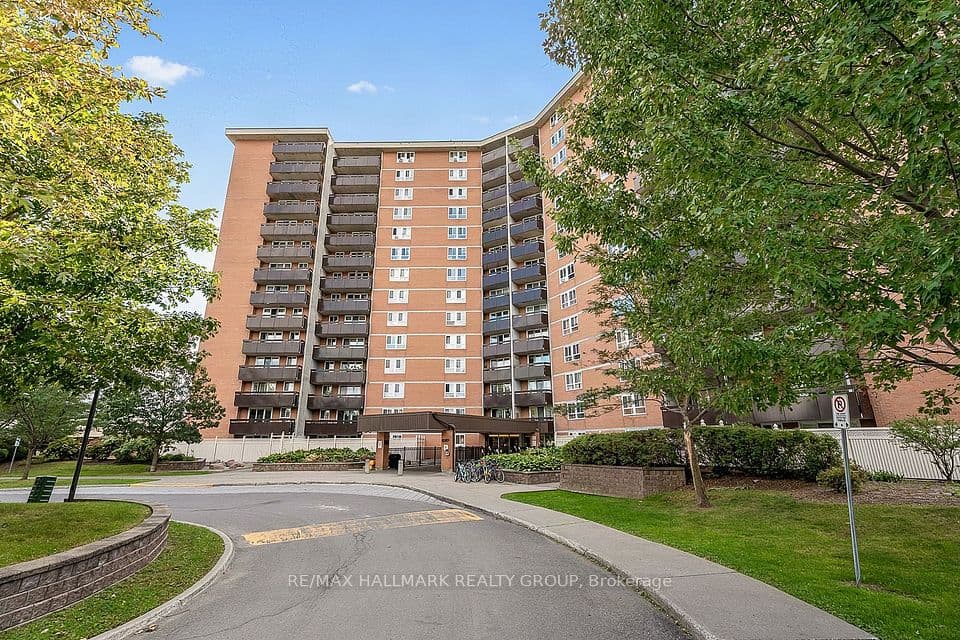 2000 JASMINE Crescent 705, Beacon Hill North - South and Area, ON K1J 8K4 – photo 2
