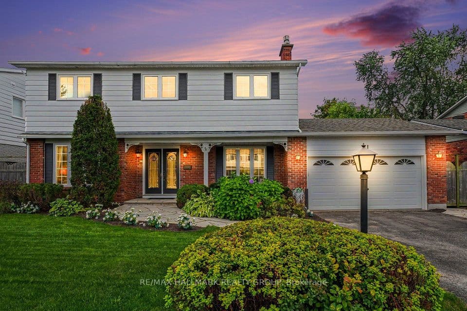 41 Denewood Crescent, Country Place - Pineglen - Crestview and Area, ON K2E 7G4 – main photo
