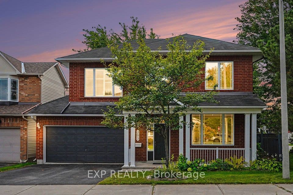 203 Harbour View Street, Barrhaven, ON K2G 7B2 – main photo
