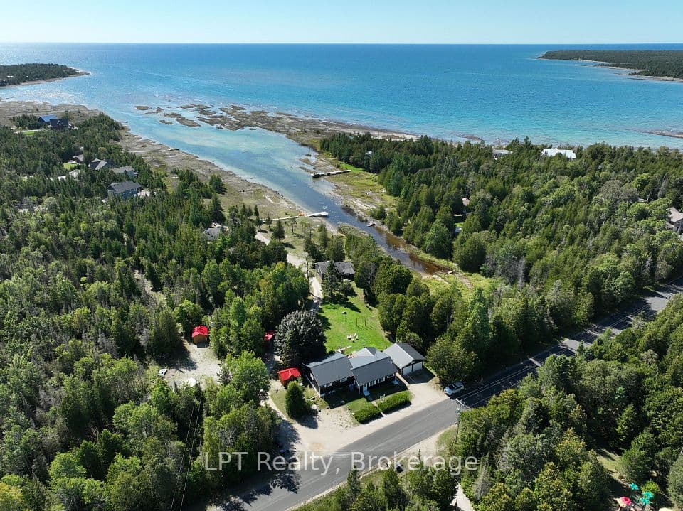 468 Warner Bay Road, Northern Bruce Peninsula, ON N0H 2R0 – main photo