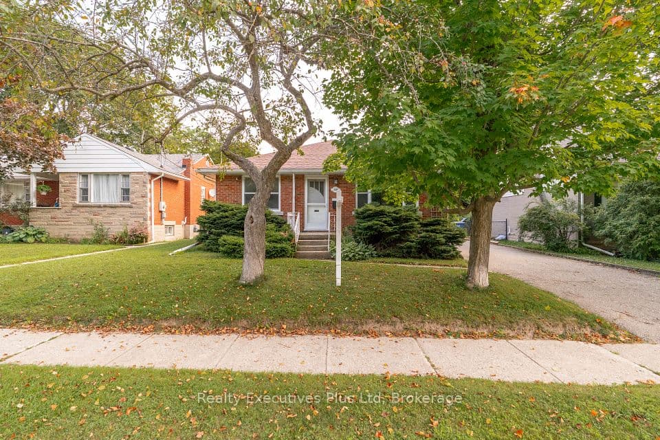 361 Metcalfe Street, Guelph, ON N1E 4Z5 – photo 2