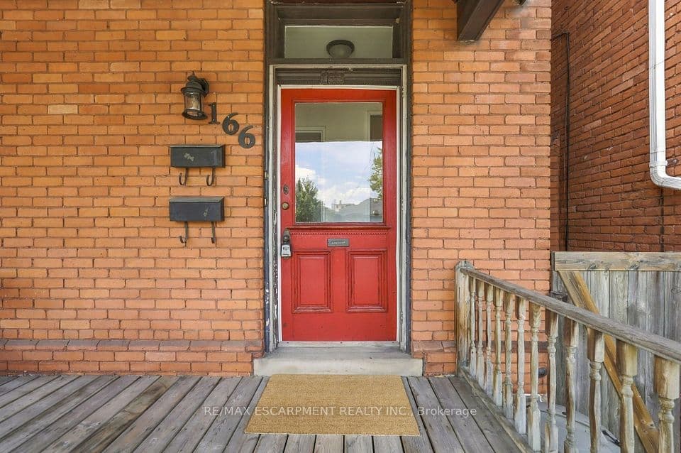 166 Emerald Street S, Hamilton, ON L8N 2V7 – photo 2