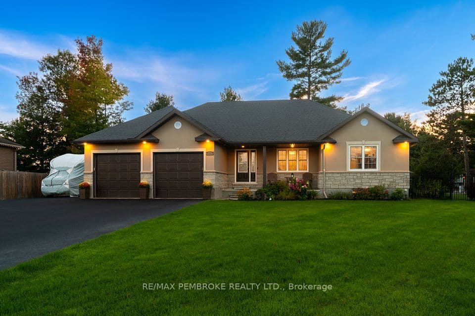 221 Oriole Crescent, Petawawa, ON K8H 0A7 – photo 2