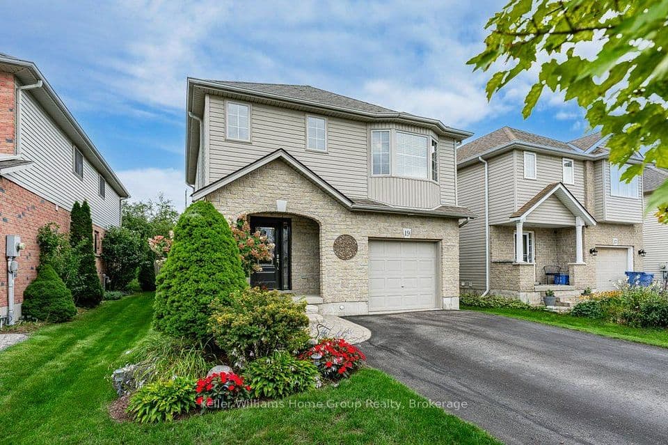 19 Peglar Crescent, Centre Wellington, ON N1M 3T2 – photo 2
