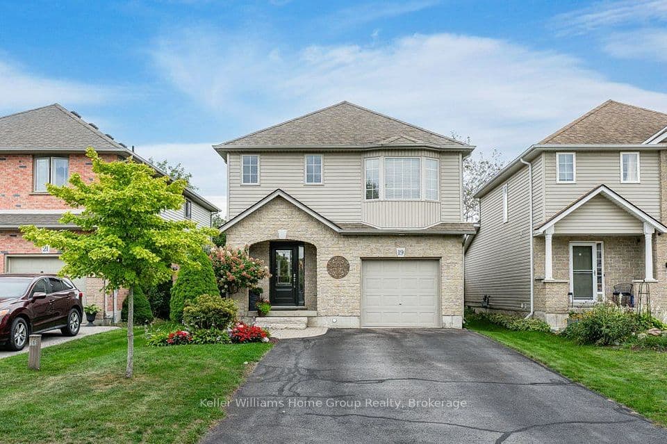 19 Peglar Crescent, Centre Wellington, ON N1M 3T2 – main photo