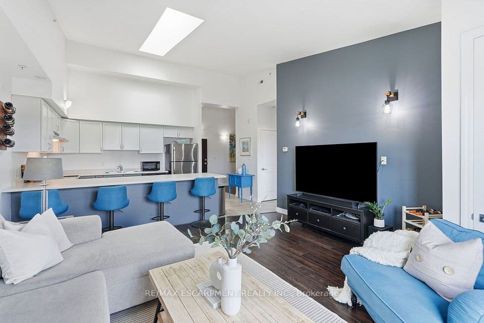 170 Rockhaven Lane 321, Hamilton, ON L8B 1B5 – main photo
