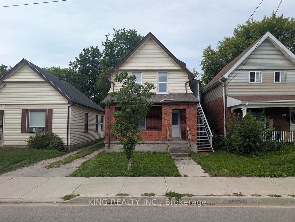 131 Sackville Street, London East, ON N5Z 2E5 – main photo