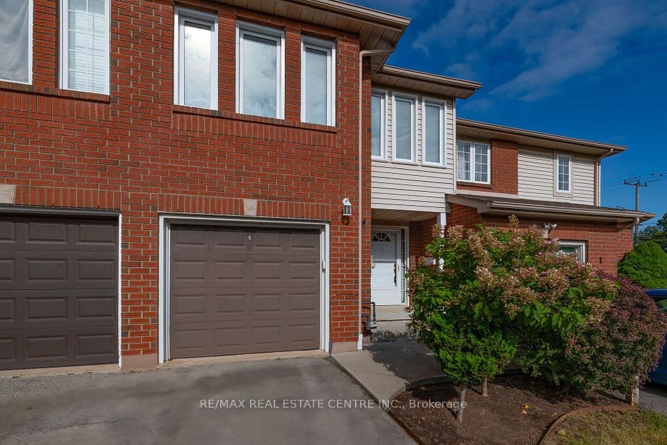 2 Walker Court, Grimsby, ON L3M 5J5 – main photo