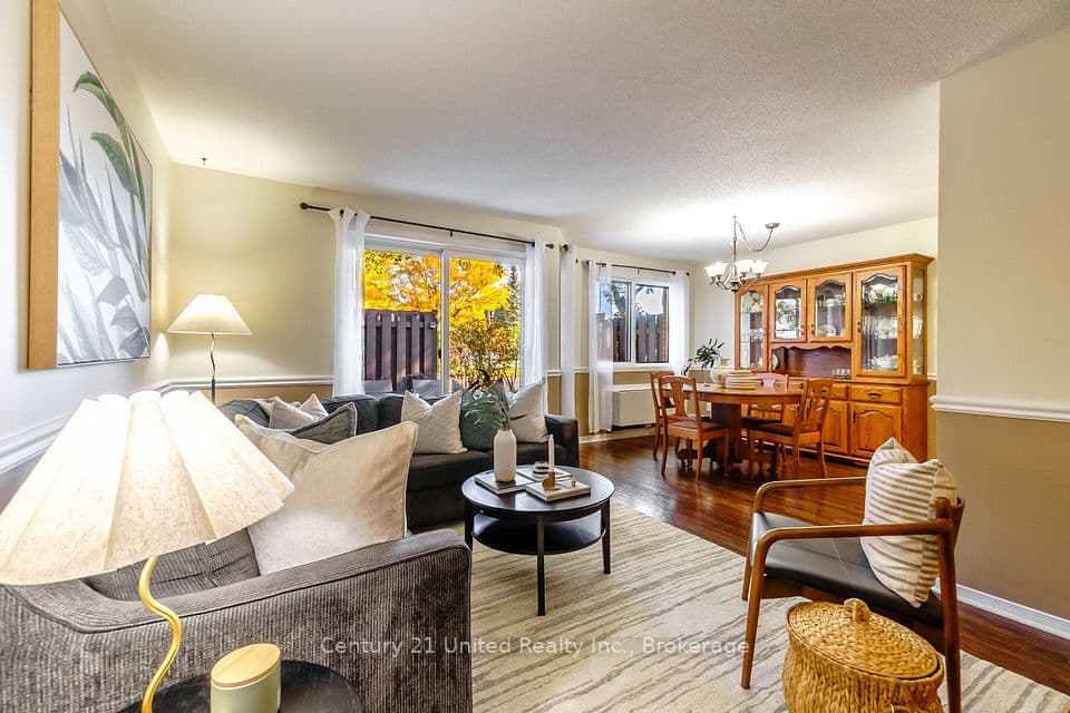 36 Champlain Crescent 15, Peterborough, ON K9L 1T1 – main photo