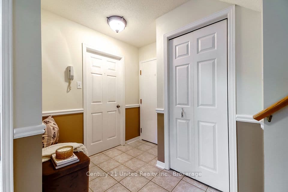 36 Champlain Crescent 15, Peterborough, ON K9L 1T1 – photo 3