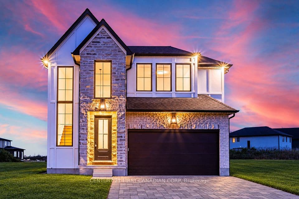 2211 DARWIN Crescent, London South, ON N6P 0J6 – main photo