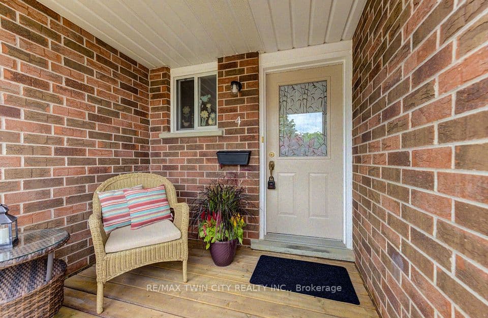 360 Cornridge Place 4, Waterloo, ON N2T 2N9 – photo 3