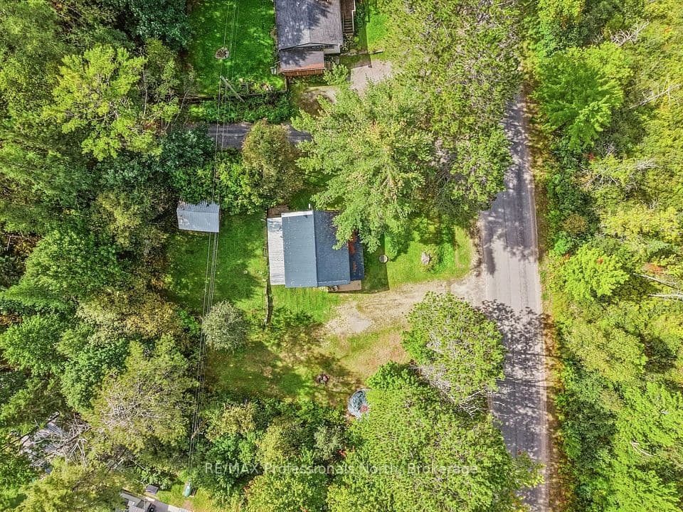 31 Hutcheson Beach Road E, Huntsville, ON P1H 1N4 – photo 2
