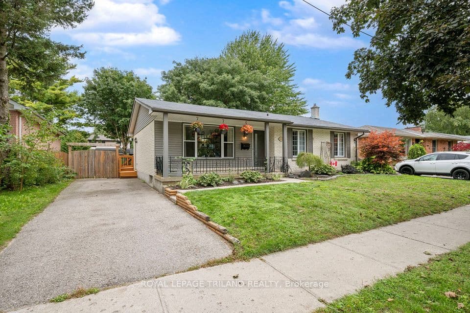 1611 Trossacks Avenue, London North, ON N5X 2G3 – photo 2