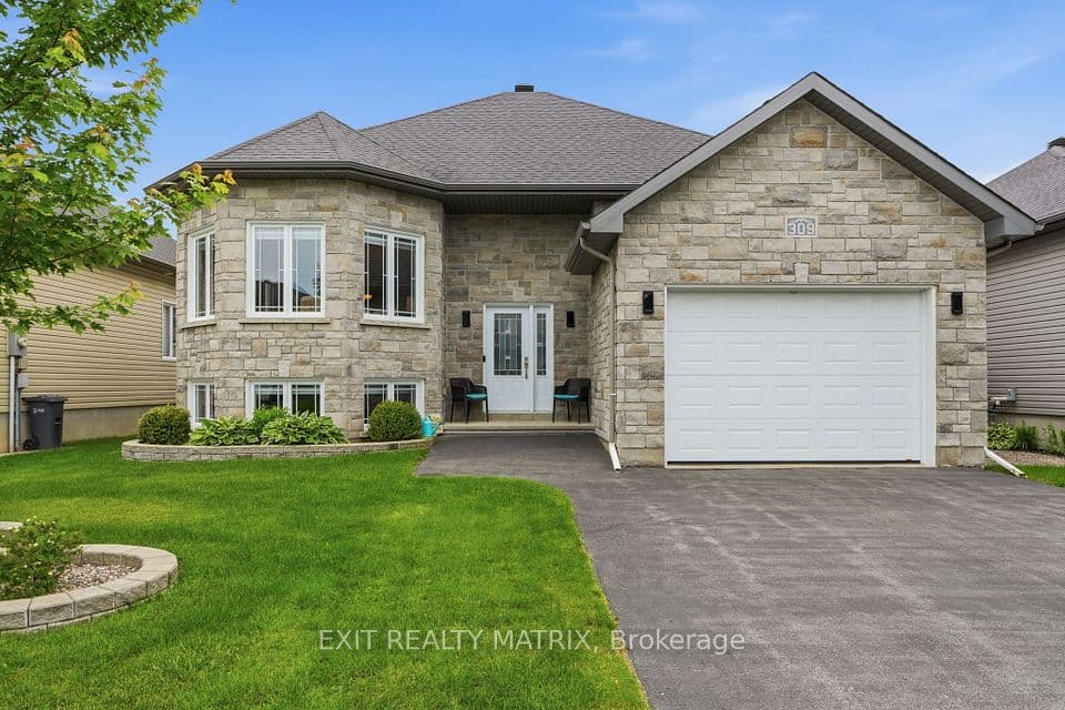 309 Colmar Street, Russell, ON K0A 1W0 – main photo