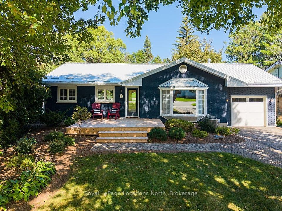 32 Napier Street E, Blue Mountains, ON N0H 2P0 – main photo