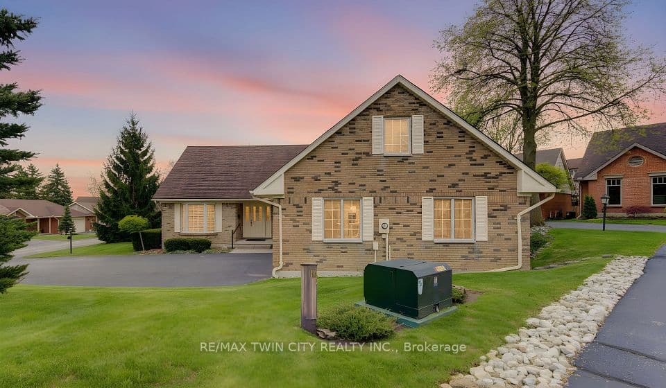 298 Roxton Drive, Waterloo, ON N2T 1R5 – main photo