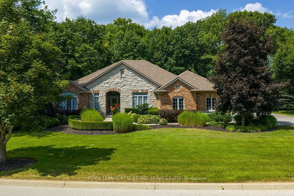 32 Parkshore Place, Hamilton, ON L0R 1H1 – photo 2