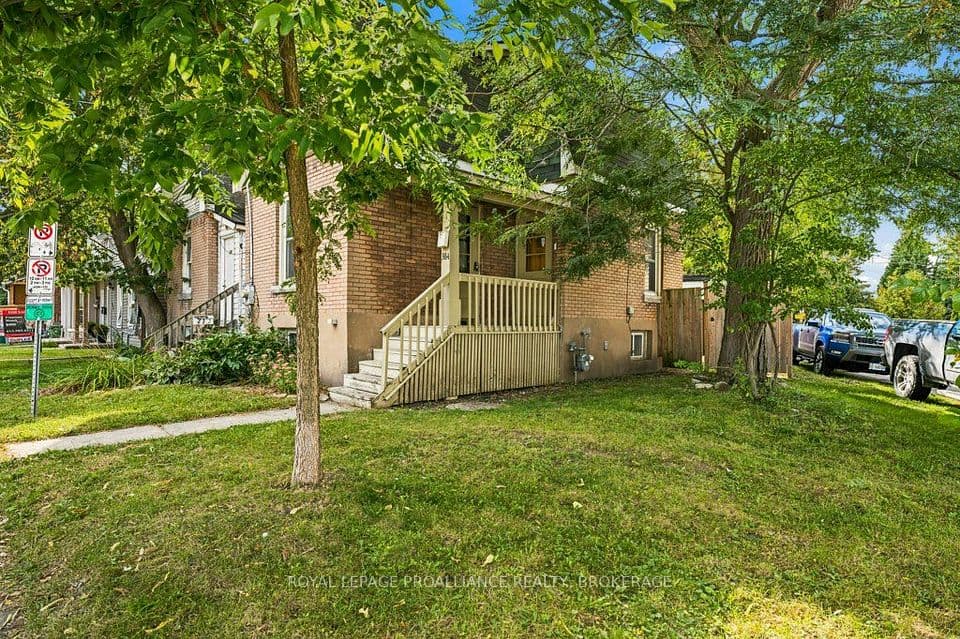 384 Barrie Street, Kingston, ON K7K 3T4 – photo 2