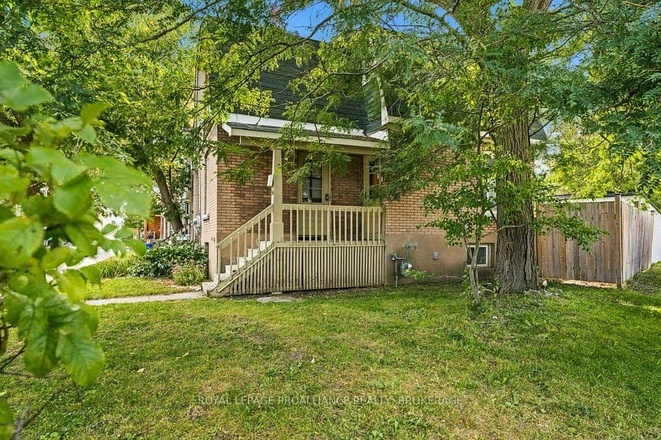384 Barrie Street, Kingston, ON K7K 3T4 – photo 3