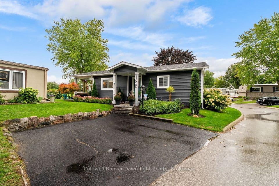 188 Pebble Beach Parkway, South Huron, ON N0M 1T0 – main photo