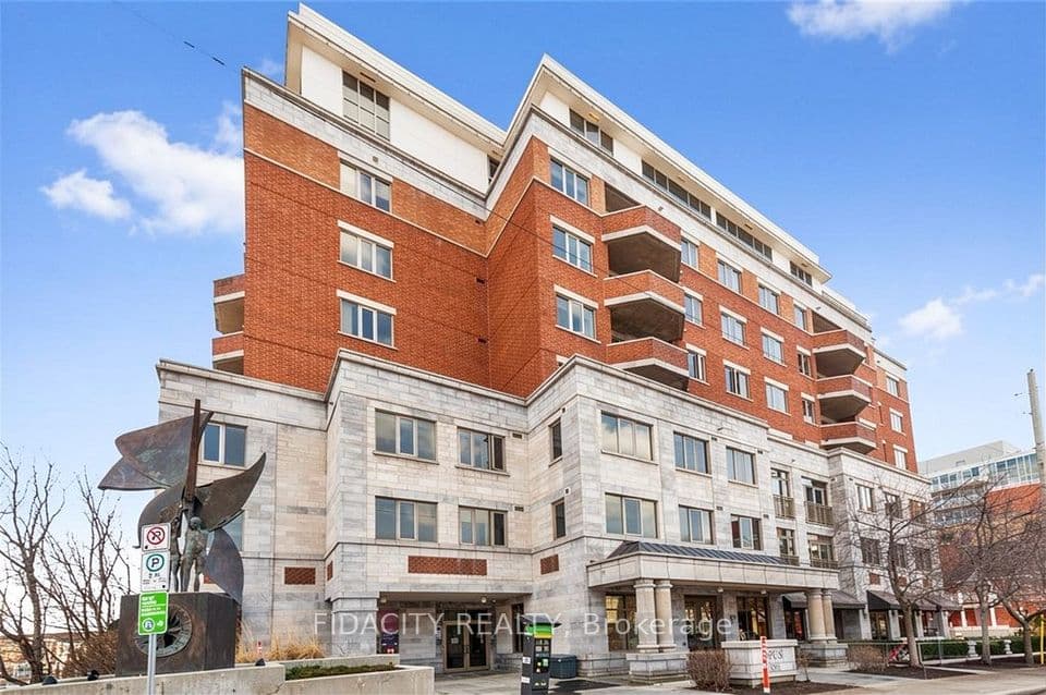 320 Mcleod Street 302, Ottawa Centre, ON K2P 1A3 – main photo