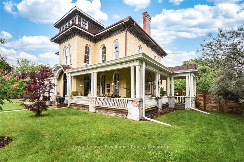 7 Marmora Street, Quinte West, ON K8V 2H4 – main photo