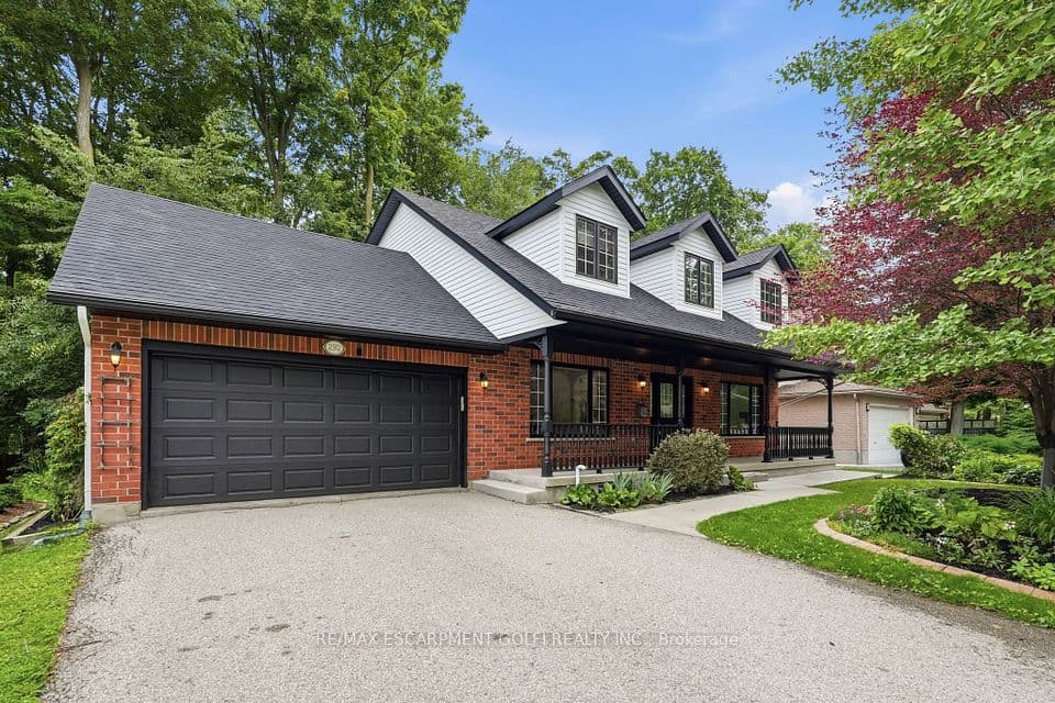 292 THORNCREST Drive, Waterloo, ON N2L 5R5 – photo 2