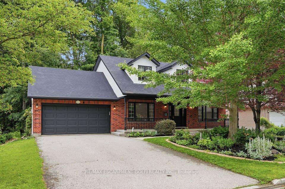 292 THORNCREST Drive, Waterloo, ON N2L 5R5 – main photo