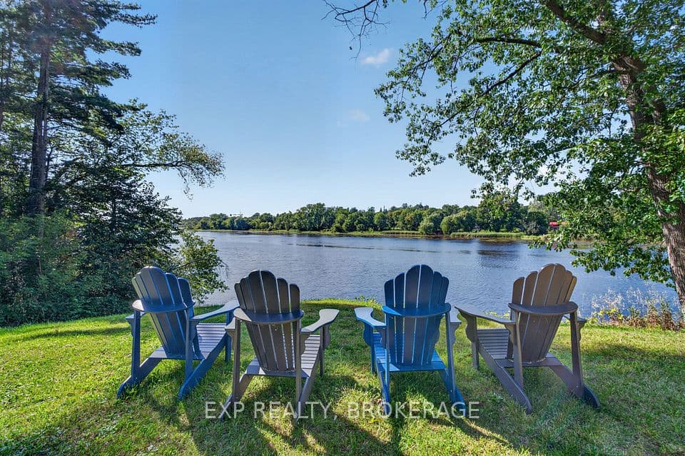109 RIVER Road, Greater Napanee, ON K7R 3H3 – main photo