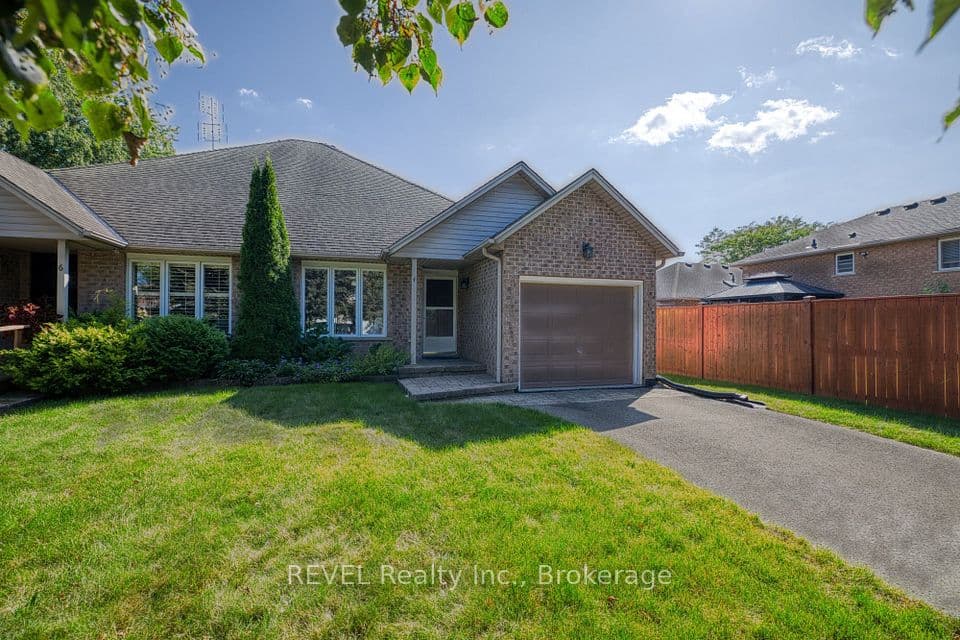 4 Saddler Street, Pelham, ON L3E 0N8 – main photo