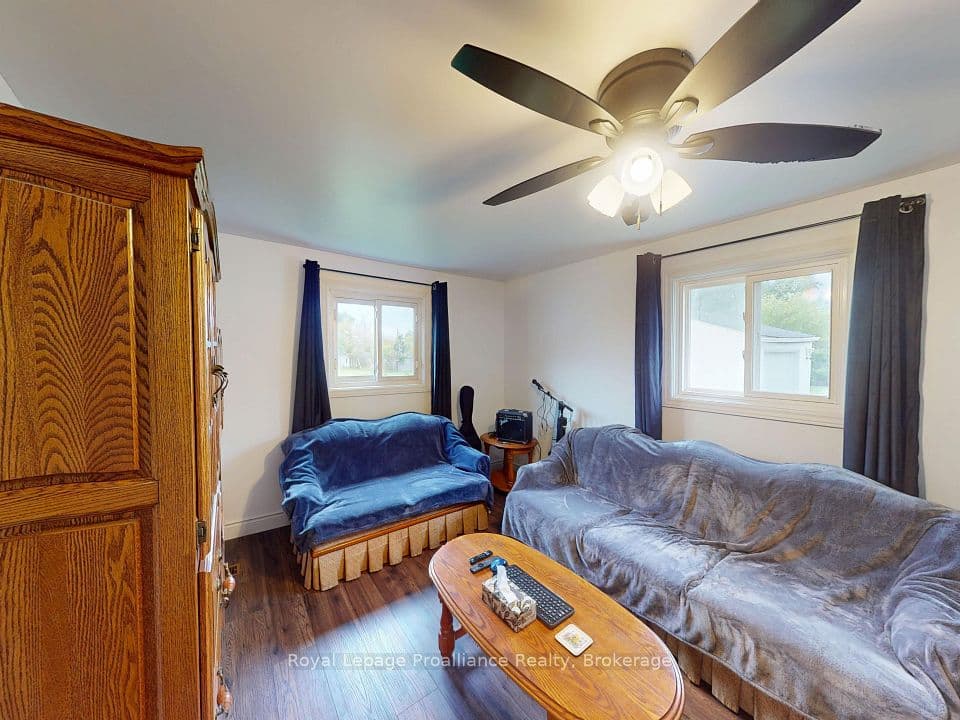 14 Pearl Street, Belleville, ON K8N 4X2 – photo 3