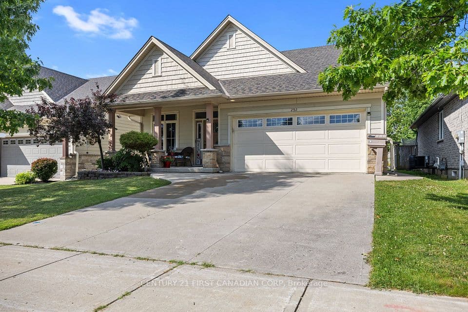 292 Walnut Street, Lucan Biddulph, ON N0M 2J0 – photo 2