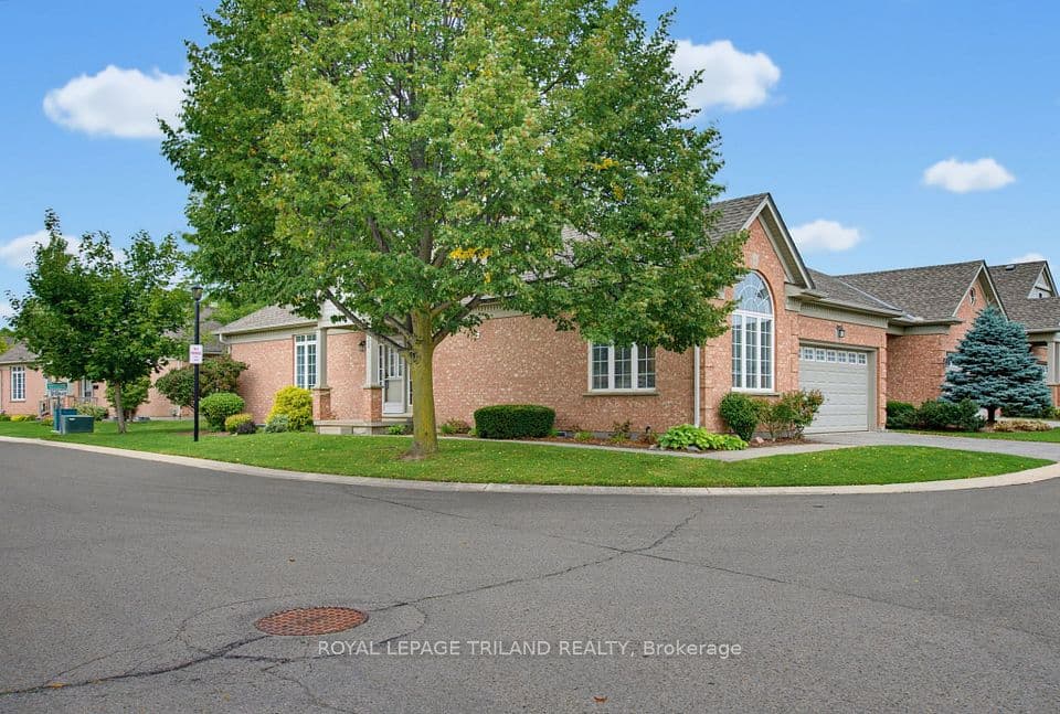 2025 Meadowgate Boulevard 233, London South, ON N6K 1M9 – photo 2